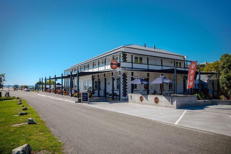 The Pier Hotel Kaikoura Dış mekan fotoğraf
